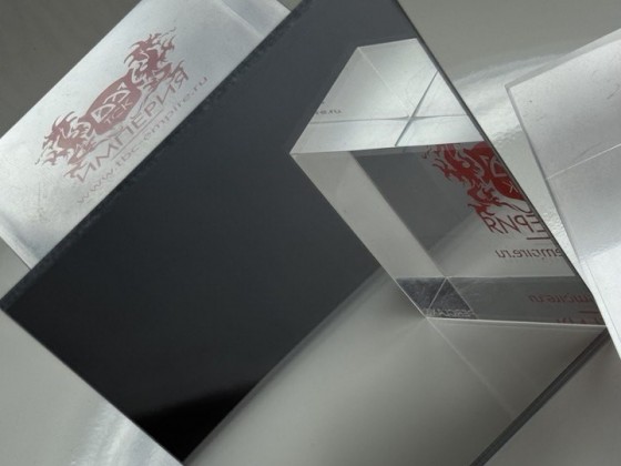 Зеркальный монолитный поликарбонат IRROX-REFLECTION OQ серебро, 3*950*1450мм