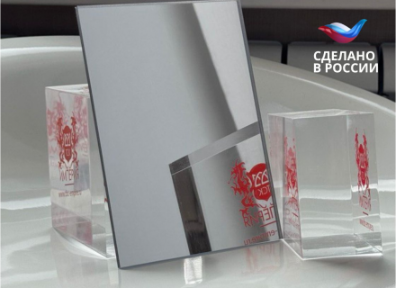 Зеркальный монолитный поликарбонат IRROX-REFLECTION JET, серебро, 3*1200*2000мм