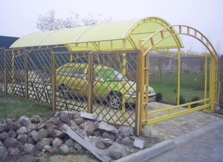 Навес над автомобилем(автонавес)